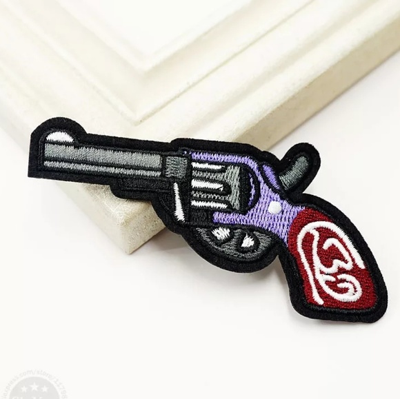 Gun (Size:5.0x9.2cm) DIY Iron On Patch - Picture 2 of 3
